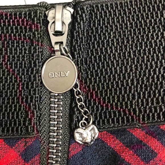 Only True Streetwear Retro Circle Midi Skirt Womens Size‎ 26 Red/Navy Plaid - Picture 3 of 7